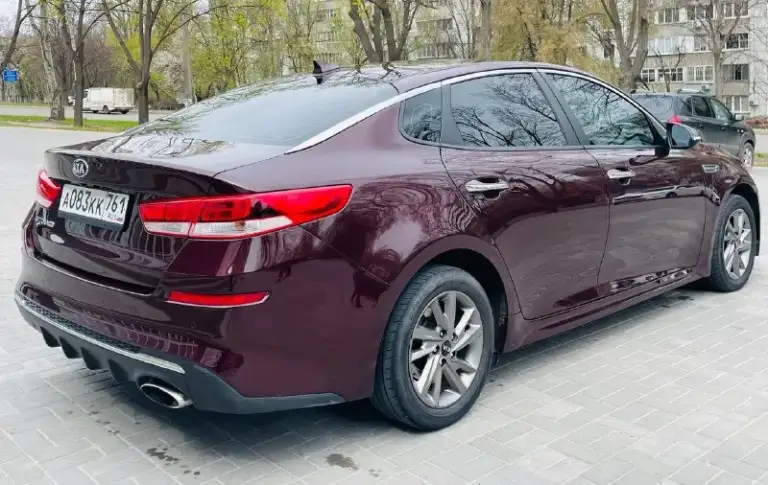 * Kia optima restaling *
2019 Год бензин 2.4 автомат
Автомобиль в хорошем состоянии !
С пред максимальной комплектацией
Есть все для комфортного вождения !
Парктроник передние задние,
Подогрев сидений передних и задних,
Камера заднего вида,
Монитор с многими функциями,
Климат - контроль,
Круиз- контроль,
Мульти руль,
Авто свет лед,
Датчик дождя,
Датчик света,
Дистроник удерживание полосы
Слепые зоны и многое другое
С документами полный порядок!
Переоформление в мрэо 🇷🇺
Диагностическая карта есть
Тех осмотр не нужен !!!!!
Цена 1.735:000 ₽ тыс рублей
Цена снижена на два дня срочно
Все вопросы по телефону +7949 396 98 55
Телеграмма макс также есть на этом номере!!!
📞 Звоните: +7(949)3969855 - фотография - 7