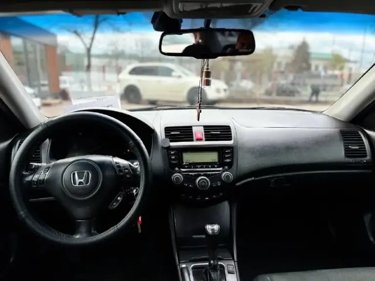 🚘Марка honda accord
⛽️Топливо:бенз 2.0
🌎Пробег:297т км
🕹️Кпп автомат
🚗Седан
📆 Год:2006
💰970.Тысяч руб
Описание:
Местное авто 2 владельца авто в отличном состоянии.
Комплектация:
Климат контроль
4 Стеклоподъемника
Комбинированный салон кожа+алькантара
Круиз контроль

Продажа возможна :

Наличный расчет✅
Безнал✅
Кредит✅
Обмен -трейд ин✅
Звонки по номеру
☎️
+79495111156
Находимся по адресу 📍ул. Макара мазая 41
С 10 до18 - фотография - 5