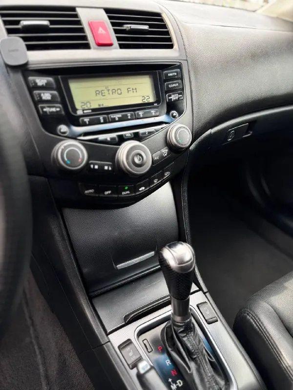 🚘Марка honda accord
⛽️Топливо:бенз 2.0
🌎Пробег:297т км
🕹️Кпп автомат
🚗Седан
📆 Год:2006
💰970.Тысяч руб
Описание:
Местное авто 2 владельца авто в отличном состоянии.
Комплектация:
Климат контроль
4 Стеклоподъемника
Комбинированный салон кожа+алькантара
Круиз контроль

Продажа возможна :

Наличный расчет✅
Безнал✅
Кредит✅
Обмен -трейд ин✅
Звонки по номеру
☎️
+79495111156
Находимся по адресу 📍ул. Макара мазая 41
С 10 до18 - фотография - 7
