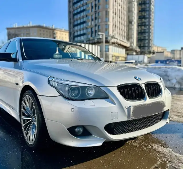 Продам бмв е60 530хі
2006 Г
N52b30, автомат.
Авто без изъянов в автотеке, без дтп и расчетов, 4 владельца ✅✅✅.
Выглядит достойно, полный м пакет, колеса р19 оригинал ковка на отличной зиме, фонари от рестайлинг, спойлер на крышке багажника м м м
Комплектация жир 🔥🔥🔥сиденья ломайки, проекция, подогревы всех сидений и руля, люк, спорт руль, задняя полусфера со шторками.
Технически на полном и уверенном ходу, ездит отлично!
Документы без проблем, полный комплект.
Цена:1 050 000 т. Р обмен
Тел:+79495061011
Телег:+79493930757
📞 🇷🇺 Звоните: +79495061011 - фотография - 5