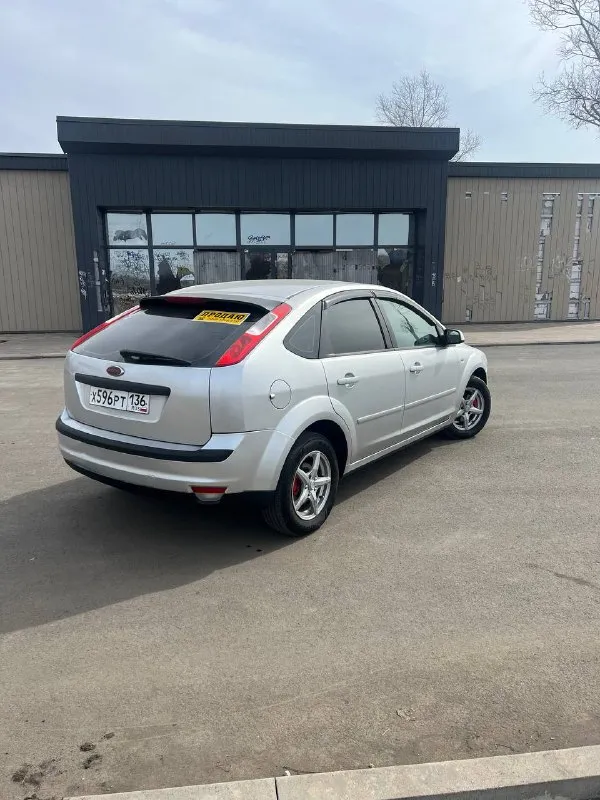 Срочная продажа!!!в продаже ford focus второго поколения. Автомобиль 2006 г. В. Двигатель бензиновый 1.8.авто находится в г мариуполь. Подробно про авто по тел или при встречи. Документы кристально чистые!!!цена 375 тыс руб. +79649225253 - +79497346358 - фотография - 1