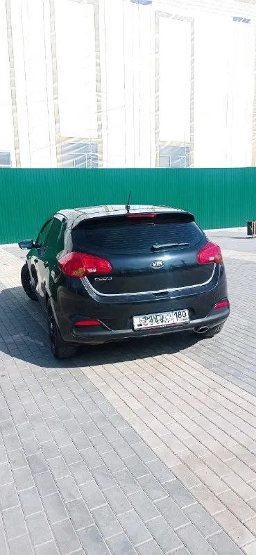 Киа сид 2014 года. 900₽ донецк. Авто не такси, не каршеринг, при осмотре покажем автотеку. Отличное состояние, машина вся обслужена. По мотору и кузову проблем нет. Двигатель работает отлично, без лишних шумов. Кпп 6 ст механика, расход очень маленький. Резвый и надёжный автомобиль. Все стекла заводские, включая лобовое. Салон отличный, без дефектов. Кондиционер работает. Продажа от собственника. +79494850271 - фотография - 5