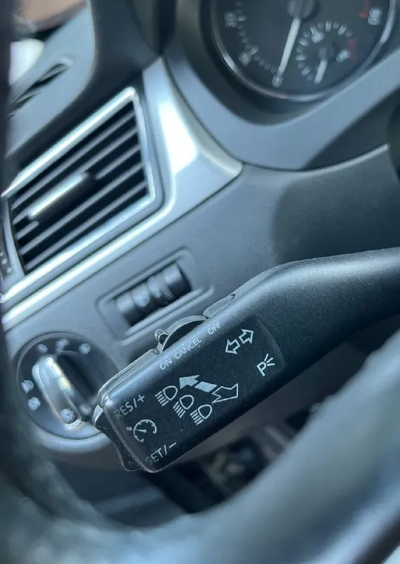 Skoda rapid
Без окрасов ! Все стекла родные !
Год 2015г
Кузов лифтбек
Мотор 1.6
Бензиновый мрi (атмосферный)
Коробка механика 5ст.
Передний привод
Пробег 190.000 тыс. Км
(Родной )
Автотека зеленая 🧤
2 Хозяин!
Комплектация
Климат контроль!
Подогрев сидений !
Круиз контроль !
4 Эл. Стеклоподъёмника !
Бортовой компьютер !
Обогрев заднего стекла!
Эл. Зеркала с подогревом
Корректор фар!
Дхо!
Сигнализация !
Би лэд в фарах!
Лэд птф!
Разъемы под aux usb!
Разъем 12v!
Магнитола bluetooth!
Мульти руль !
Литые диски r15!
2 Ключа !
✅Донецк.
Стоимость 950.000 торг!!!
Тел. +7 (949)5905326 - фотография - 5