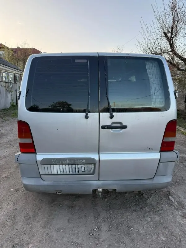 Продается: микроавтобус
Марка, модель: mercedes vito 112 cdi
Год выпуска: 2003
Пробег: 343782 км
Объем двигателя: 2.2
Вид топлива: дизель
Вид кпп: механика
Цена: 1.000.000
-------------------------
Дополнительное описание продавца:
🚘 🚙 🚐
Продам mercedes vito 2003 года выпуска. Двигатель 2.2 работает отлично, расхода масла нет, полностью обслуженный. Коробка механика.
Родной пробег 343782 тысяч. Хорошая комплектация:2 стеклоподъемника, abs, подушки безопасности. Машина на летней резине. С документами полный порядок. Остальные вопросы по телефону.
Цена 1.000.000. Торг
+79497226935
📞 Звоните: +7(949)7226935 - фотография - 1