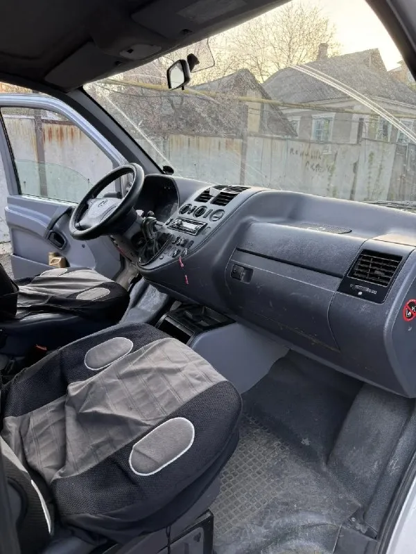 Продается: микроавтобус
Марка, модель: mercedes vito 112 cdi
Год выпуска: 2003
Пробег: 343782 км
Объем двигателя: 2.2
Вид топлива: дизель
Вид кпп: механика
Цена: 1.000.000
-------------------------
Дополнительное описание продавца:
🚘 🚙 🚐
Продам mercedes vito 2003 года выпуска. Двигатель 2.2 работает отлично, расхода масла нет, полностью обслуженный. Коробка механика.
Родной пробег 343782 тысяч. Хорошая комплектация:2 стеклоподъемника, abs, подушки безопасности. Машина на летней резине. С документами полный порядок. Остальные вопросы по телефону.
Цена 1.000.000. Торг
+79497226935
📞 Звоните: +7(949)7226935 - фотография - 7