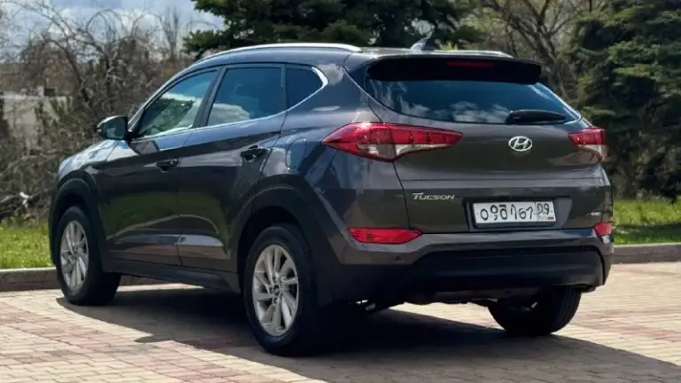 Hyundai tucson
2017Год.
Купленный в 2018 году
Двигатель 2.0 бензин
Коробка автомат
Пробег 153тыс. Км родной
Один хозяин за все время эксплуатации
Автомобиль в отличном состоянии,
Без дтп, кузов в заводском окрасе !
Родной пробег,
Авто обслужен от и до,
Вложения не требует не какого от слова совсем !
Комплектация
Электропривод зеркал
Полный привод
Помощь при спуске
Круизконтроль
Мультируль
Без ключевой доступ
Запуск старт stop
Камера заднего вида
Климат контроль двух зоны
Подогрев сидений
Подогрев зеркал
Подогрев дворников
Антибликовое зеркало
Датчик света
Датчик дождя
Два ключа
Abs
Esp
Airbag
Бортовой компьютер
Четыре стеклоподъемника
С документами все в полном порядке,
Продажа с полным переоформлением в гаи
Г. Донецк
Цена 1.820тыс. ₽
Звоните остальное по
+79496447942
Возможно продажа в кредит
📲 Tg: @artur_dadunia
📞 Звоните: +7(949)6447942 - фотография - 6