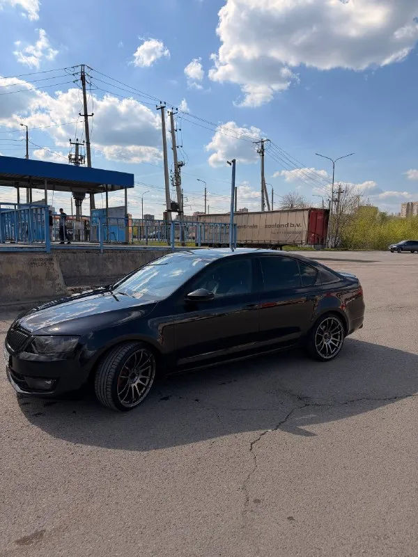 Skoda octavia
2015Г
1.8 Dsg dq 250 на прошивке
St revo 1 +/- ( 300 л. С. )
Выхлоп на заслонке 2 режима
Пробег 170к
Птс ориг 3 хоз ( 2 перевеса номеров)
Колеса лето р19 новые диски на новой резине месяца нет
Двс доработан масложера нет от слова совсем
Приборка columbus 2.0 на прошивке, ставили в мск, там же и чип
Перед / зад бронепленка
Фары / фонари бронепленка
Полное то 2000 т км назад
Разгон 0-100 5.2с
Rs даже нет смысла сравнивать.
Гроза трасс и городов, вложений уже нет смысла, вложили уже везде куда можно было, осталось 4х4 привод с муфтой поставить, отличный подарок для себя к майским праздникам
По кузову вся целая, красилась частично из-за сколов, фото/ видео есть
Салон кожа, потолок алькантара, контурная подсветка с режимами по всему салону, отдельная подсветка ног пассажиров
По деньгам все расписывать вложений более 650к
1.950Тр
Осмотр макеевка
Писать звонить тг
+7(949)182-06-57 - фотография - 2
