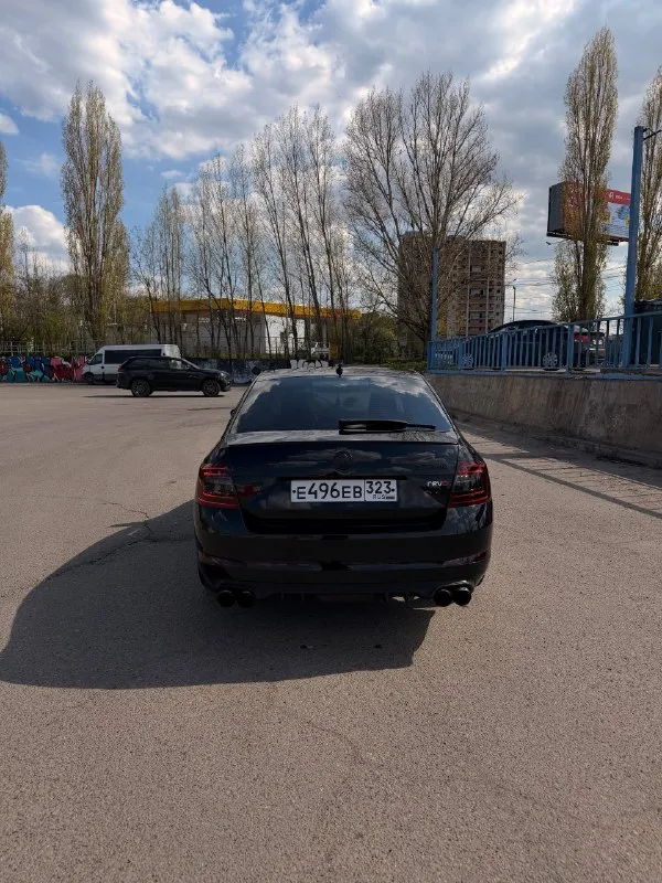 Skoda octavia
2015Г
1.8 Dsg dq 250 на прошивке
St revo 1 +/- ( 300 л. С. )
Выхлоп на заслонке 2 режима
Пробег 170к
Птс ориг 3 хоз ( 2 перевеса номеров)
Колеса лето р19 новые диски на новой резине месяца нет
Двс доработан масложера нет от слова совсем
Приборка columbus 2.0 на прошивке, ставили в мск, там же и чип
Перед / зад бронепленка
Фары / фонари бронепленка
Полное то 2000 т км назад
Разгон 0-100 5.2с
Rs даже нет смысла сравнивать.
Гроза трасс и городов, вложений уже нет смысла, вложили уже везде куда можно было, осталось 4х4 привод с муфтой поставить, отличный подарок для себя к майским праздникам
По кузову вся целая, красилась частично из-за сколов, фото/ видео есть
Салон кожа, потолок алькантара, контурная подсветка с режимами по всему салону, отдельная подсветка ног пассажиров
По деньгам все расписывать вложений более 650к
1.950Тр
Осмотр макеевка
Писать звонить тг
+7(949)182-06-57 - фотография - 4