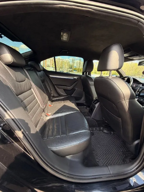 Skoda octavia
2015Г
1.8 Dsg dq 250 на прошивке
St revo 1 +/- ( 300 л. С. )
Выхлоп на заслонке 2 режима
Пробег 170к
Птс ориг 3 хоз ( 2 перевеса номеров)
Колеса лето р19 новые диски на новой резине месяца нет
Двс доработан масложера нет от слова совсем
Приборка columbus 2.0 на прошивке, ставили в мск, там же и чип
Перед / зад бронепленка
Фары / фонари бронепленка
Полное то 2000 т км назад
Разгон 0-100 5.2с
Rs даже нет смысла сравнивать.
Гроза трасс и городов, вложений уже нет смысла, вложили уже везде куда можно было, осталось 4х4 привод с муфтой поставить, отличный подарок для себя к майским праздникам
По кузову вся целая, красилась частично из-за сколов, фото/ видео есть
Салон кожа, потолок алькантара, контурная подсветка с режимами по всему салону, отдельная подсветка ног пассажиров
По деньгам все расписывать вложений более 650к
1.950Тр
Осмотр макеевка
Писать звонить тг
+7(949)182-06-57 - фотография - 8
