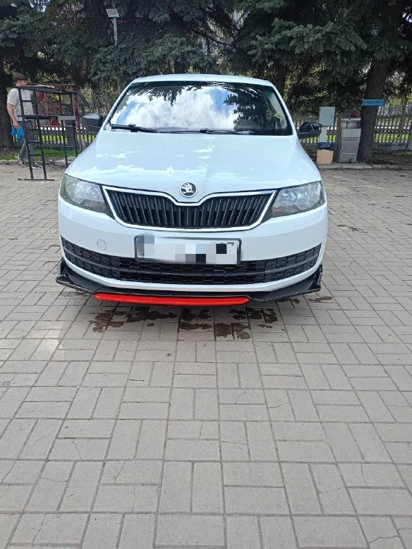 Продам skoda rapid 2016 г. Объем двигателя 1.6 коробка
Пробег 180232,механика автомобиль в хорошем состоянии документы в полном порядке ; стекла все родные ; ходовая часть вложений не требует ; двигатель коробка в порядке ; комплектация кондиционер усилитель руля стеклоподъемники передние ; бортовой компьютер подушки безопасности у водителя антиблокировочной система (абс) штатная музыка играет хорошо ; ; цена 750 тысяч торг! Остальные вопросы по телефону номер для связи +7 (949) 506-88-63 осмотр город макеевка
📞 Звоните: +7(949)5068863 - фотография - 1