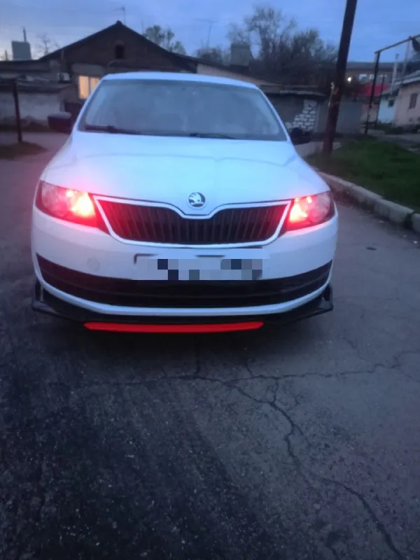 Продам skoda rapid 2016 г. Объем двигателя 1.6 коробка
Пробег 180232,механика автомобиль в хорошем состоянии документы в полном порядке ; стекла все родные ; ходовая часть вложений не требует ; двигатель коробка в порядке ; комплектация кондиционер усилитель руля стеклоподъемники передние ; бортовой компьютер подушки безопасности у водителя антиблокировочной система (абс) штатная музыка играет хорошо ; ; цена 750 тысяч торг! Остальные вопросы по телефону номер для связи +7 (949) 506-88-63 осмотр город макеевка
📞 Звоните: +7(949)5068863 - фотография - 2