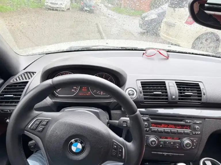 Добрый день
Разместите пожалуйста

В продаже bmw 125 cabrio 218лс
2011 Год, пробег 175000км
Состояние идеальное. Обслужена полностью
По комплектации:
Музыка logic 7 / harman kardon
Подсветка ручек
Подвеска м-тех
Бампера и пороги м-тех
Фары с ресницами
Громкая связь
Топовый салон с подкачками
Цена 2млн из-за срочности
89282267707 Андрей - фотография - 3