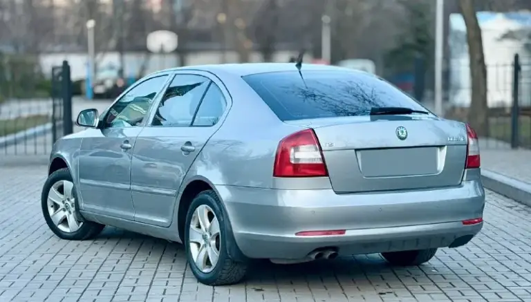 Продам skoda octavia 2012 года выпуска
Мотор коробка в отличном состоянии, вложений никаких не требует все работает идеально.
По ходовой части тоже все в порядке нечего не стучит и не гремит.
230 000 Пробег я хозяин
Полный комплект документов, любой вид переоформления. Очень хорошая комплектация
Мульти-руль
Круиз-контроль
4 Стеклоподъемника
Монитор
Парктроники
Подогревы сидений
Климат контроль
Подогрев зеркал
Эль-регулировка зеркал
Aux bluetooth
И многое другое.

С документами все порядке переоформлением в мрео
Осмотр г. Донецк
На остальные вопросы отвечу по телефону, звоните в любое время
Цена 790.000 возможен торг
+79496255979
+79495083229
📞 🇷🇺 Звоните: +79496255979 - фотография - 2