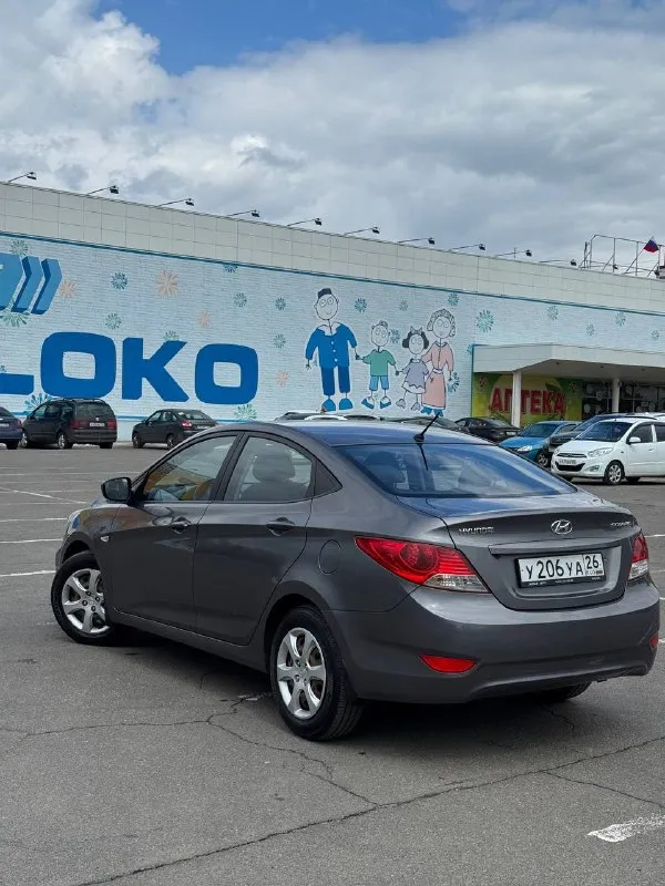 Продам hyundai solaris 2012 года !
Объем двигателя: 1.4( цепной надежный мотор)
Коробка передач-5-ступенчатая механика
Пробег:170.000 тыс ( оригинал, 100%, подтверждает автотека и состояние!)
Машина без дтп!
С 1 владельцем !
Зеленая автотека ❗️
Птс оригинал !
Ездила всю жизнь в теплом климате
Машина вся в родном окрасе❗️❗️❗️
Без рыжиков ❗️
Машина в отличном техническом состоянии
Ходовка как мячик !
Кондер дует на все 100%
На машине стоит хорошая летняя резина
Не такси, не каршеринг❗️
Переоформление без проблем, могу с вами присутствовать в мрэо
Есть действующий техосмотр
Все дополнительные вопросы по телефону:
+79495219479
Цена:835.000 тыс ( торг у капота) - фотография - 2