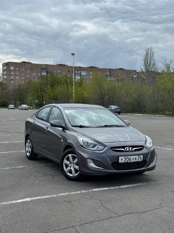 Продам hyundai solaris 2012 года !
Объем двигателя: 1.4( цепной надежный мотор)
Коробка передач-5-ступенчатая механика
Пробег:170.000 тыс ( оригинал, 100%, подтверждает автотека и состояние!)
Машина без дтп!
С 1 владельцем !
Зеленая автотека ❗️
Птс оригинал !
Ездила всю жизнь в теплом климате
Машина вся в родном окрасе❗️❗️❗️
Без рыжиков ❗️
Машина в отличном техническом состоянии
Ходовка как мячик !
Кондер дует на все 100%
На машине стоит хорошая летняя резина
Не такси, не каршеринг❗️
Переоформление без проблем, могу с вами присутствовать в мрэо
Есть действующий техосмотр
Все дополнительные вопросы по телефону:
+79495219479
Цена:835.000 тыс ( торг у капота) - фотография - 3