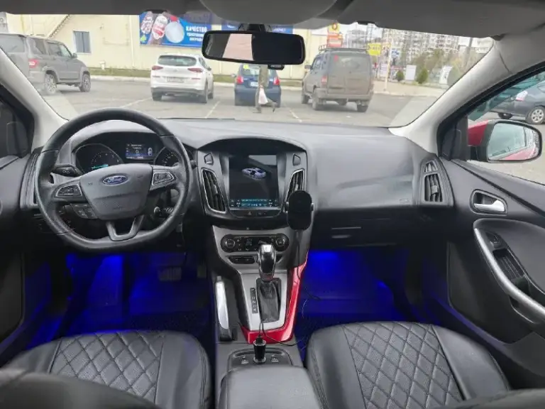 Продам ford focus 3 2011г. Двигатель 1.6, автомат
Пробег 150000
Полностью родная лкп
Цена 880000р
Зимняя резина 1н сезон в подарок
Тел 79495175866 - фотография - 6