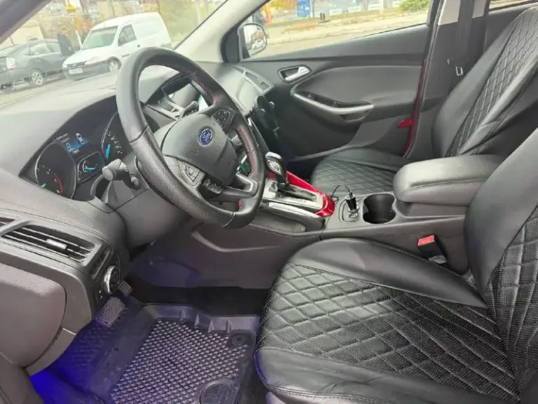Продам ford focus 3 2011г. Двигатель 1.6, автомат
Пробег 150000
Полностью родная лкп
Цена 880000р
Зимняя резина 1н сезон в подарок
Тел 79495175866 - фотография - 7