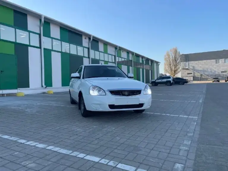 Продам приору 2012 г. Очень хорошем состоянии стоит газ вписанный стоит хорошая музыка двух динов магнитофон цена 350 тр номер +79496075071 - фотография - 2