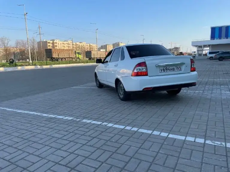 Продам приору 2012 г. Очень хорошем состоянии стоит газ вписанный стоит хорошая музыка двух динов магнитофон цена 350 тр номер +79496075071 - фотография - 5