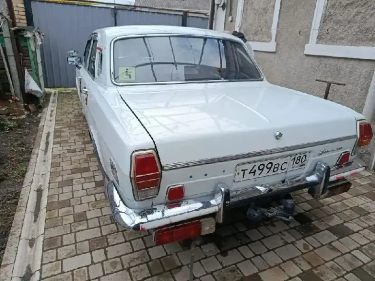 Продам газ, 24 "волга", белого цвета, 1974 года выпуска, пробег 110 000 километров. Автомобиль в отличном состоянии, один собственник в птс. Объем двигателя - 2,4 литра, мощность - 95 лошадиных сил, тип двигателя - бензиновый, коробка передач - механическая, привод - задний, установлено газобалонное оборудование.
Газ, 24 "волга"- это классический автомобиль, который стал символом советской эпохи. Он обладает высокой надежностью и долговечностью, а также привлекательным дизайном. Белый цвет делает автомобиль особенно элегантным и стильным.
Автомобиль прошел все необходимые проверки и готов к эксплуатации. Состояние отличное, двигатель работает без нареканий, коробка передач переключается плавно, подвеска не стучит. Пробег автомобиля небольшой, что говорит о его хорошем состоянии. Машина не была в дтп, кузов в родной краске.
Цена 350000, +79495147153
📲 Tg: @yuliya_on1983
📞 Звоните: +7(949)5147153 - фотография - 5