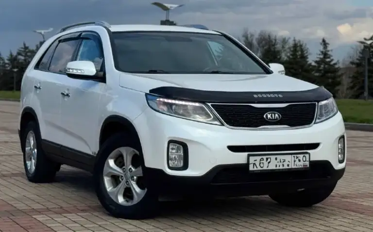 Kia sorento
2014 Год
Двигатель 2.4 бензин
Коробка автомат
Пробег 174тыс. Км

Автомобиль в отличном состоянии,
Авто обслужен от и до,
Вложения не требует не какого от слова совсем !

Комплектация
Электропривод зеркал
Полный привод
Помощь при спуске
Круизконтроль
Мультируль
Без ключевой доступ
Запуск старт stop
Камера заднего вида
Климат контроль двух зоны
Подогрев сидений
Подогрев зеркал
Подогрев дворников
Подогрев руля
Антибликовое зеркало
Датчик света
Датчик дождя
Два ключа
Abs
Esp
Airbag
Бортовой компьютер
Четыре стеклоподъемника

С документами все в полном порядке,
Продажа с полным переоформлением в гаи

Г. Донецк
Цена 1.570.000
Звоните остальное по тел.
+79496447942
Возможно продажа в кредит - фотография - 3