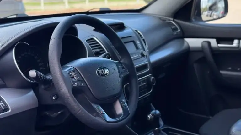 Kia sorento
2014 Год
Двигатель 2.4 бензин
Коробка автомат
Пробег 174тыс. Км

Автомобиль в отличном состоянии,
Авто обслужен от и до,
Вложения не требует не какого от слова совсем !

Комплектация
Электропривод зеркал
Полный привод
Помощь при спуске
Круизконтроль
Мультируль
Без ключевой доступ
Запуск старт stop
Камера заднего вида
Климат контроль двух зоны
Подогрев сидений
Подогрев зеркал
Подогрев дворников
Подогрев руля
Антибликовое зеркало
Датчик света
Датчик дождя
Два ключа
Abs
Esp
Airbag
Бортовой компьютер
Четыре стеклоподъемника

С документами все в полном порядке,
Продажа с полным переоформлением в гаи

Г. Донецк
Цена 1.570.000
Звоните остальное по тел.
+79496447942
Возможно продажа в кредит - фотография - 7