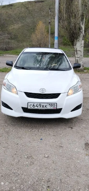 Продам тойота матрикс 2009 года, двигатель 1.8, коробка передач автомат, пробег 215 тыс, масла поменяны, ходовая без нареканий, установлена хорошая магнитола с интернетом, сигнализация пандора с автозапуском, тел. +79495125214, цена: 950.000 руб. - фотография - 1