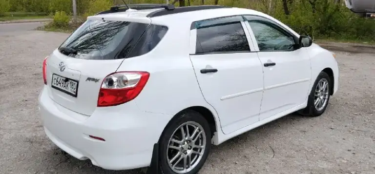 Продам тойота матрикс 2009 года, двигатель 1.8, коробка передач автомат, пробег 215 тыс, масла поменяны, ходовая без нареканий, установлена хорошая магнитола с интернетом, сигнализация пандора с автозапуском, тел. +79495125214, цена: 950.000 руб. - фотография - 5