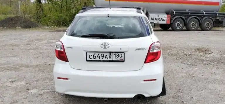 Продам тойота матрикс 2009 года, двигатель 1.8, коробка передач автомат, пробег 215 тыс, масла поменяны, ходовая без нареканий, установлена хорошая магнитола с интернетом, сигнализация пандора с автозапуском, тел. +79495125214, цена: 950.000 руб. - фотография - 8