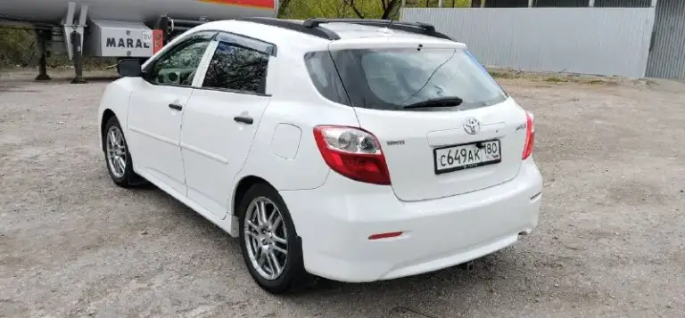 Продам тойота матрикс 2009 года, двигатель 1.8, коробка передач автомат, пробег 215 тыс, масла поменяны, ходовая без нареканий, установлена хорошая магнитола с интернетом, сигнализация пандора с автозапуском, тел. +79495125214, цена: 950.000 руб. - фотография - 9