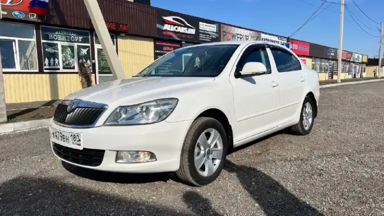 Skoda octavia a 5 2012 года выпуска без единого подкраса, без дтп! Мотор 1,8 tsi ( без масложора) коробка автомат (aisin) пробег 148 тысяч км оригинал !!! Птс оригинал ( 3 хозяина ) 2 ключа, 2 комплекта колёс на дисках! 2 ключа ! Датчик света, дождя, круиз, мультируль, музыка bolero! Установлена дорогая сигнализация с gsm модулем, автозапуск! Замена масла каждые 5 тыс км лью только bardahl! Последнее то 2 тыс км назад ( полная замена масла в коробке, масло двс, все фильтра в круг, опорные подшипники). Повторюсь машина полностью обслужена и не требует никаких вложений !!! Осмотр г. Макеевка цена 1 млн 320 тысяч +7949-322-97-79 p. S. Кому дорого, не тратьте ни свое ни мое время !!!
📞 Звоните: +7(949)3229779 - фотография - 2