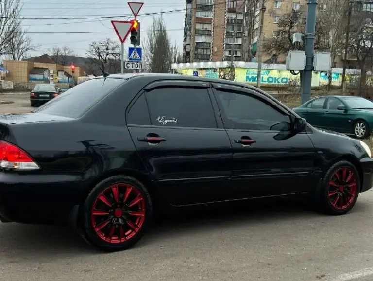 Mitsubishi lancer 9
2007Г
1.6 Акпп
Родной пробег 208 тыс. Км
Собственник. Единственный в птс

🔥Машина без дтп
Кузов и дно в отличном состоянии. Без коррозии. Без следов сварки. Ежегодный антикор. Пороги, низа дверей, стаканы в заводском состоянии.

Агрегаты без ошибок. Технических проблем нет, машина своевременно обслужена.
Кондиционер заправлен.
Салон чистый, не затертый.

⚡Дорогая музыка, сабвуфер, усилитель оставлю новому владельцу (на сотку).

Abs, airbags, гур, кондиционер, обогрев сидений и зеркал, электропривод зеркал.

Машина в редком состоянии. Любые проверки.
👌 530 Тыс. Руб, торг

⚡ Техосмотр пройден
+79781244436 Мтс (или в телеграмм)
Макеевка - фотография - 4