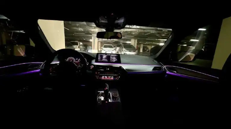 Продам bmw 540d xdrive (3 литра 320л. С. , полный привод), 2019 г. В.
Цена: 4,790,000₽ торг.
Пробег 98 тыс. Км. Во владении с июня 23 года, есть bmw air (данные машины в германии, пробег, комплектация). Автомобиль целый, без дтп и окрасов, все стекла заводские.
Машина вся оклеена в бронепленку (shadow guard) и покрыта керамикой (krytex), также оклеены глянцевые элементы в салоне и монитор мультимедиа с приборной панелью. Два комплекта оригинальных ковров.
Немного о комплектации:
- Адаптивные led фары
- Датчики мертвых зон
- Проекция на лобовое
- 4-Х зонный климат
- Подогрев/вентиляция, память передних сидений
- Подогрев задних сидений
- Ломающиеся спинки передних сидений
- Электропривод крышки багажника (+открытие взмахом ноги)
- Заводской м пакет
- Адаптивный круиз контроль, удержание в полосе
- Датчик дождя/света
- Парктроник 360
- Камера заднего вида
- Заводской shadow line
- Тормоза м performance
Автомобиль обс
📲 Tg: виталий
📞 Звоните: +7(949)3509152 - фотография - 7