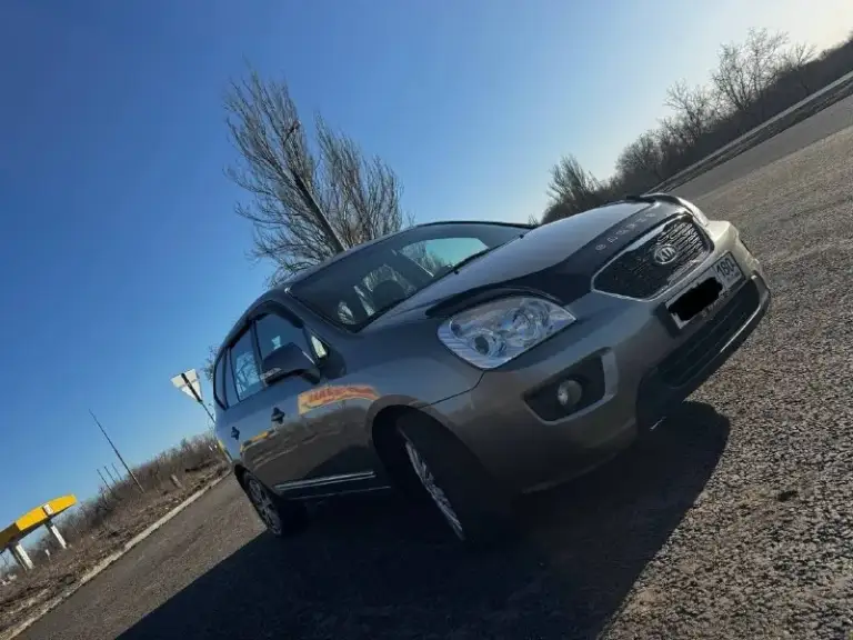 Продам kia carens 2011 📮 город: горловка 📊 пробег: 237 тыс ⛽ двигатель (тип, объем, мощность): 2.0 мт (145 л. С. ) 🔧 тип кпп: механика 👨‍⚖ владельцев в птс: 2 ( хозяин 1, наследство ) 💶 цена: 899 тыс 📝 описание: корейская сборка, птс оригинал, 100% заводской окрас, без дтп и страховых расчетов. Готов к любым проверкам, 237 000 км — честный, не скручен. Двигатель и кпп обслужены, работают без нареканий, проверено апрель 2026 (официально вписано в птс!). Диагностическая карта пройдена апрель 2026 г. Машина ровная, живая и очень ухоженная. 2 комплекта дисков/резины. Если ищете машину «для себя», чтобы ездить, а не чинить — звоните. Обоснованный торг у машины. Таких машин на рынке единицы. ☎ контактный телефон: +79494811256 или пишите в лс
📞 Звоните: +7(949)4811256 - фотография - 1