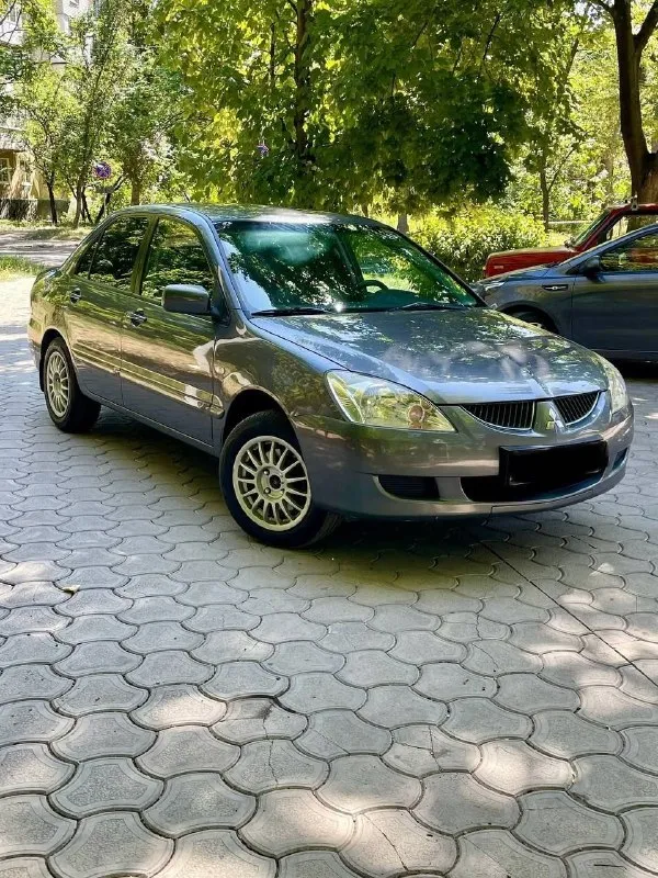 Продам автомобиль,
Г. Мариуполь
Mitsubishi lanser 9, 1.6 автомат,
2005 Год, пробег 250 тыс км.
Комплектация:кондиционер,
Подогрев сидений, электро пакет, электро зеркала, абс.
С документами порядок,
Цена 500 руб при осмотре торг уместен +79490533096 - фотография - 1