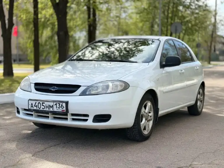 Продаётся chevrolet lacetti — надёжный и ухоженный автомобиль

Основные характеристики:
* Год выпуска: 2010
* Двигатель: 1.4 л (бензин)
* Коробка передач: механика
* Состояние: отличное, не требует вложений
* Комплектация: кондиционер, гидроусилитель руля

Описание:
Автомобиль в отличном техническом состоянии. Двигатель работает ровно, коробка передач переключается четко, без посторонних шумов. Кузов без серьезных дефектов, салон чистый и ухоженный. Машина полностью обслужена и готова к эксплуатации.

Документы:
Полный порядок, всё чисто.

Цена:
530 000 ₽

Контакты для связи:
☎ Телефон / whatsapp / telegram:
📞 +7 (949) 910-02-20
📞 +7 (909) 408-88-98 - фотография - 2