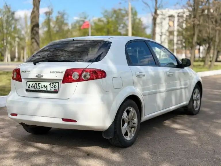 Продаётся chevrolet lacetti — надёжный и ухоженный автомобиль

Основные характеристики:
* Год выпуска: 2010
* Двигатель: 1.4 л (бензин)
* Коробка передач: механика
* Состояние: отличное, не требует вложений
* Комплектация: кондиционер, гидроусилитель руля

Описание:
Автомобиль в отличном техническом состоянии. Двигатель работает ровно, коробка передач переключается четко, без посторонних шумов. Кузов без серьезных дефектов, салон чистый и ухоженный. Машина полностью обслужена и готова к эксплуатации.

Документы:
Полный порядок, всё чисто.

Цена:
530 000 ₽

Контакты для связи:
☎ Телефон / whatsapp / telegram:
📞 +7 (949) 910-02-20
📞 +7 (909) 408-88-98 - фотография - 4