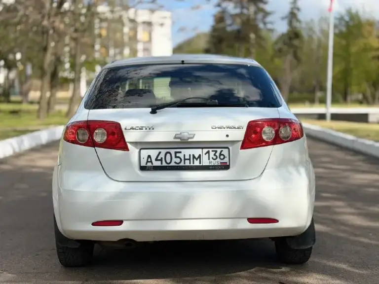 Продаётся chevrolet lacetti — надёжный и ухоженный автомобиль

Основные характеристики:
* Год выпуска: 2010
* Двигатель: 1.4 л (бензин)
* Коробка передач: механика
* Состояние: отличное, не требует вложений
* Комплектация: кондиционер, гидроусилитель руля

Описание:
Автомобиль в отличном техническом состоянии. Двигатель работает ровно, коробка передач переключается четко, без посторонних шумов. Кузов без серьезных дефектов, салон чистый и ухоженный. Машина полностью обслужена и готова к эксплуатации.

Документы:
Полный порядок, всё чисто.

Цена:
530 000 ₽

Контакты для связи:
☎ Телефон / whatsapp / telegram:
📞 +7 (949) 910-02-20
📞 +7 (909) 408-88-98 - фотография - 5