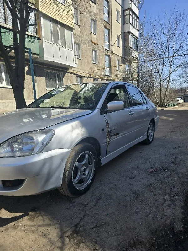 Продам лансер 9 коробка автомат, в хорошем состоянии, не пинает, ходовая мячик, грм недавно менял, также менял масло, фильтра. Машина в хорошем состоянии, телефон для связи +79495105214 связи плохая, если что пишите в л. С. Цена 245.000торг возле капота.
📞 Звоните: +7(949)5105214 - фотография - 8
