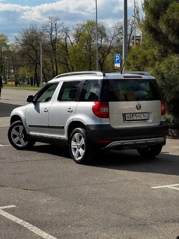 Skoda yeti 1.2 tsi dsg 2011 г. В.
Компакт-кроссовер с турбо мотором в идеальном состоянии
Родном окрасе и минимальным пробегом 79000км
Салон как в новом авто!!!
За весь период 2 владельца, последние 10 лет владела женщина!!!
В максимальной комплектации
-Подогрев сидений/зеркал/форсунок омывателя
-Двухзонный климат-контроль
-Хорошая штатная мультимедиа balero (aux/ bt) 8 динамиков
-Датчик света и дождя
-Круиз контроль
-Задний парктроник
-Серво/мульти руль
-Зеркало с авто затемнением
-Полный бортовой компьютер
-Подсветка поворотов
-Подсветка в зеркалах
-Заводская тонировка
-Задний ряд сидений-трансформер
-Два комплекта ключей
-Оригинальные диски r17
-Сигнализация starline с автозапуском
По авто сделано очень большое то /замена цепи грм/масла фильтра/обслужено dsg
Автомобиль полностью готов к долгой, без проблемной эксплуатации!!!
Торг у капота!!!
Цена 785 тыс. Руб
Тг, вотсап +79493811593
Звоните +79495082418(max)
📲 Tg: @kloyastarlink
📞 Звоните: +7(949)3811593 - фотография - 4
