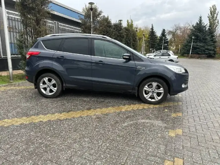 Продам ford kuga2 2014г, 1.6 экобуст, классический автомат, полный привод. 161 тысяч родного пробега. Машина в предмаксимальной комплектации. Двигатель, коробка, ходовая в отличном состоянии. Никаких вложений машина не требует сел и поехал. Сигнализация с автозапуском, 2 комплекта ключей. На 180 регионе я хозяин. То проходила своевременно по кузову полным порядок салон в отличном состоянии 10 из 10 масло не жрёт. Машина в дтп не участвовала цена : 1 050 000 ( без торга, цена и так сильно снижена в связи с срочной продажей ) +7949 46 40 912
📞 Звоните: +7(949)4640912 - фотография - 2