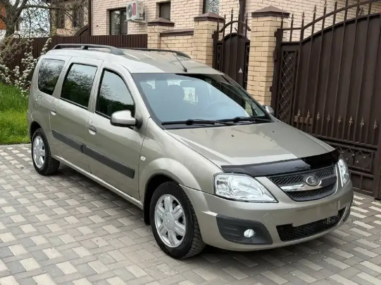 Лада ларгус
2012 Год выпуска
Обьем 1.6 16 кл
Пробег 220 тысяч
По кузову как на фото без рыжиков
Дно пороги стаканы целые
Технически без нареканий от слова совсем нечего не стучит не гремит
По документам полный порядок
Авто без вложений кондиционер 4стеклоподьемника электро регулировка зеркал хорошая музыка хорошая резина
Все вопросы по телефону авто выглядит как на фото видео обзор по запросу
Номер для связи +7 919 896 5615
Также телеграмм +7 919 896 5615
💰Цена 655.000 тысяч рублей - фотография - 3
