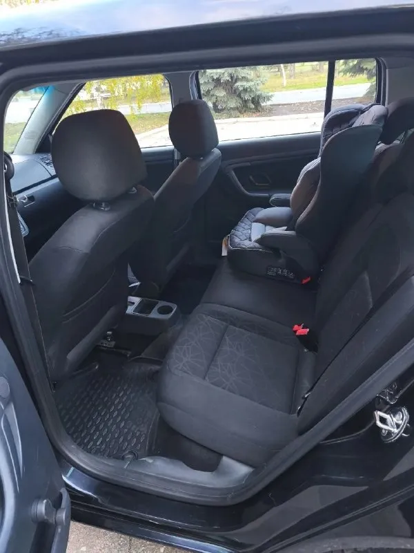Продается skoda fabia 2011
Двигатель 1.4., механическая трансмиссия, пробег 198 000 км.
Vin: tmbec65j4c3023575

Продажа от собственника. Машина пригнана из германии в 2021 года. Мало эксплуатировалась в днр. Автомобиль полностью исправный, обслуженный и ухоженный, любые проверки.
В автомобиле полностью перебрана ходовая, рулевые тяги, наконечники, тормозная система. Стоит новая резина. Поменяны 2 радиатора системы охлаждения, кондиционер заправлен. Автомобиль вложений не требует, продажа не спешная, при необходимости то будет пройден оперативно. Учет 180, полное переоформление.

Цена 750 тыс. Руб. С аргументированным торгом у капота.
Тел: +79493188536 – наталья (собственник авто).
Осмотр г. Донецк (петровский, кировский р-ны). - фотография - 3