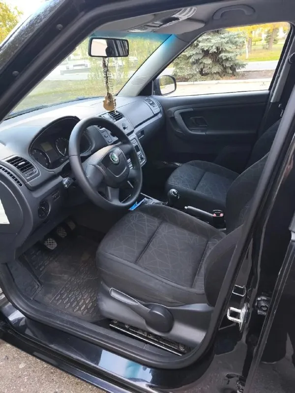 Продается skoda fabia 2011
Двигатель 1.4., механическая трансмиссия, пробег 198 000 км.
Vin: tmbec65j4c3023575

Продажа от собственника. Машина пригнана из германии в 2021 года. Мало эксплуатировалась в днр. Автомобиль полностью исправный, обслуженный и ухоженный, любые проверки.
В автомобиле полностью перебрана ходовая, рулевые тяги, наконечники, тормозная система. Стоит новая резина. Поменяны 2 радиатора системы охлаждения, кондиционер заправлен. Автомобиль вложений не требует, продажа не спешная, при необходимости то будет пройден оперативно. Учет 180, полное переоформление.

Цена 750 тыс. Руб. С аргументированным торгом у капота.
Тел: +79493188536 – наталья (собственник авто).
Осмотр г. Донецк (петровский, кировский р-ны). - фотография - 6