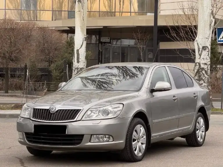 Продам skoda octavia a5 рейсталинг
1.6 Бензин
Год выпуска 2010
Состояние идеальное.
Без рыжиков
Сервисные книги.
Вложений не требует!
2 Владельца за все время!
Любое оформление!
Салон не затертый не порваный
Резина хорошая летняя
Авто полностью обслужена до мелочей
Работает ровно.
Коробка переключает идеально
Климат контроль работает
Кондиционер так же работает
Все жидкости заменены!
Стекла все родные
Каждая кнопка работает)
Цена 760-000₽ торг реальным покупателям!
+7-949-794-46-27
Остольные вопросы по телефону
Звоните в любое время.
📲 Tg: евгений
📞 Звоните: +7(949)7944627 - фотография - 3