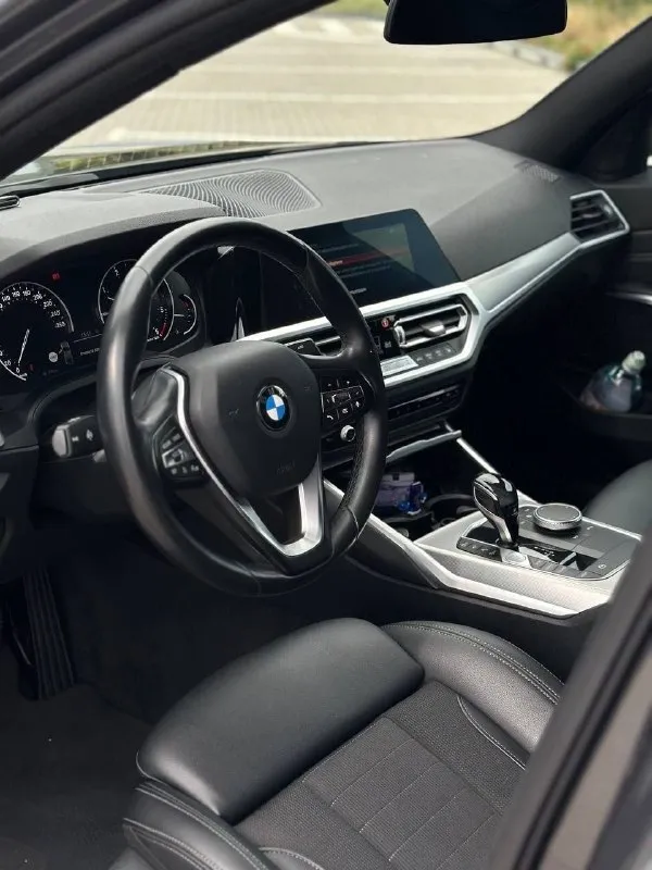 В продаже отличный немецкий седан. Комфортный, спортивный bmw 3 в кузове g20.
Пробег 124 тыс
2Л дизель
Автомобиль 2020года. Двигатель самый надежный, дизельный. Работает отлично, запускается без затруднений, не дымит и не троит. Коробка классический автомат, не пинает, не буксует, работает без замечаний. Подвеска и электроника работают штатно.
По кузову весь в родной краске. Кузов без дефектов, выглядит отлично. Салон в отличном состоянии.
Комплектация богатая: led приборная панель с навигацией, полный мультируль, адаптивный круиз-контроль, двухзонный климат-контроль, запуск с кнопки, контроль удержания в полосе, предотвращение столкновений, слепые зоны и многое другое.
Юридически чист, вложений не требует. 2 ключа
3100000
Осмотр в донецке
+79493859588
+79493859586
+79493251271 - фотография - 5