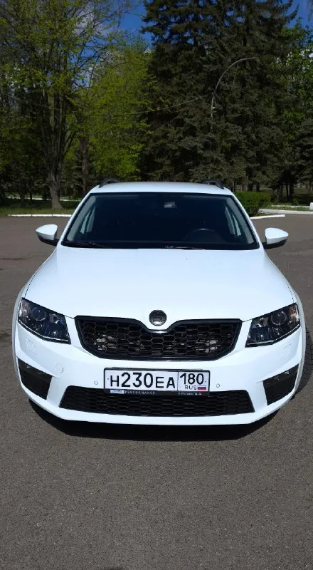 💰2 150 000₽ 📱+7 (949) 06 777 03 🚘Пробег 185 тыс. Км продается безупречный просторный автомобиль с оригинальным пробегом в кузове универсал, мечта для многих поклонников skoda и vag group в целом. Отличная динамика от ресурсного мотора (cjsb ea888 1.8 gen3) (на данный момент это наиболее удачная и доработанная версия с уходом от детских болячек двс из линейки 1.8tsi) + полный привод реализованный на муфте haldex 5 последнего поколения* 4×4, это то чего так не хватает владельцам в vrs версиях для полноценного зацепа). Данный мотор что для меня показательно ставился на audi tts до 2018 года. И в стоке выдавал 310л. С. Запас для форсировки огромен, блок чугунина* без всякого алюминия и тем более алюсила как на новых 1.5tsi. Ходит овер доxyja. Ремонтопригоден максимально! Коробка соответственно dq250, "мокрая" переваривает кучу момента и так же имеет огромный ресурс и потенциал для тюнинга. Любое чип ателье, либо профильный сервис подтвердит эту инфу. Увидив подобный проект с
📞 Звоните: +7(949)0677703 - фотография - 2