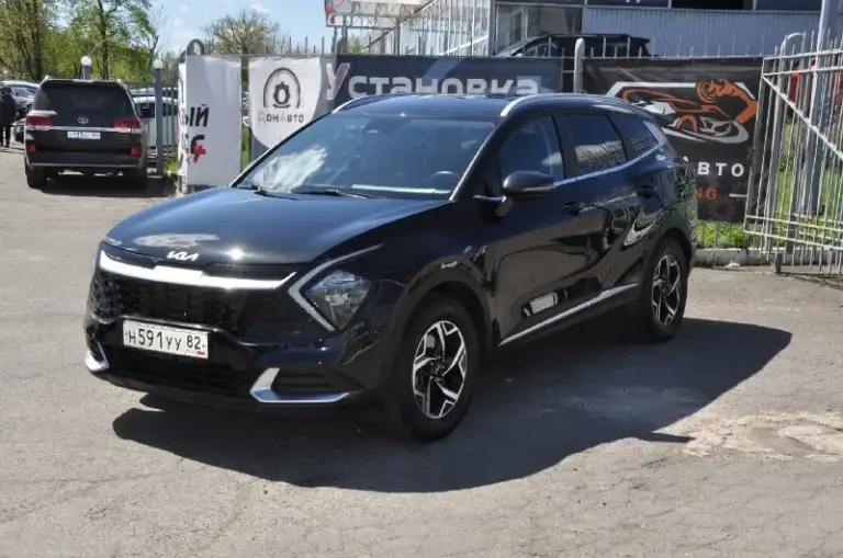 Kia sportage
Корейская сборка
Удлинённая версия
Безопасность целая
Стекла заводские
Кузов в заводском окрасе
Фронтальная часть поклеена антигравийной пленкой
• Год : 09/2021
• Двигатель : 1.6т (180 л. С. ) бензин
• Акпп : 7 ступеней
• Пробег : 56 т. Км
• Цвет : чёрный
• Привод : передний 2wd
Комплектация:
• Кожаный салон с перфорацией
• Подогревы и вентиляция сидений и руля
• Заводской удалённый автозапуск
• Парктроники
• Кнопка start/stop
• Двух зонный климат контроль
• Активный круиз контроль
• Без ключевой доступ keylessgo
• Авто складывание заркал
• Адаптивная led оптика, передняя и задняя
• 2 Ключа
• Камера заднего хода
• Диски r17
• Ходовые огни
• Электро ручник
• Система autohold
• Датчик смены полосы
• Дистроник
• Авто переключение ближнего/дальнего
• Датчик света
• Видеорегистраторы 2шт. (перед, зад)

3.250 🍋
+79493781111
Донецк
📞 🇷🇺 Звоните: +79493781111 - фотография - 1
