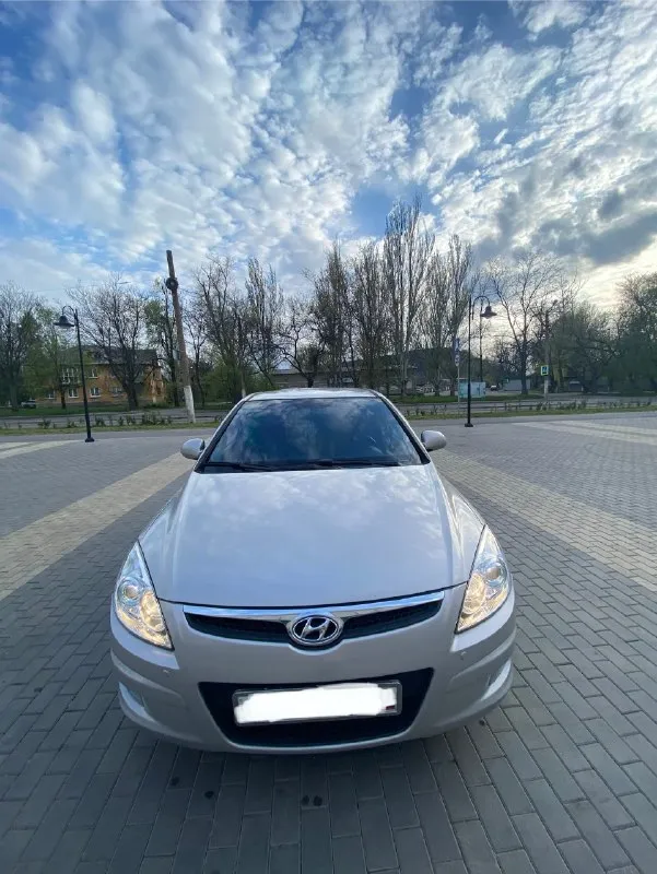 Продаю hyundai i30 2008г, 1,6 классический автомат ✅ отличное внешнее и техническое состояние ✅ пробег родной 177000 км ✅ по кузову без рыжиков ✅ двигатель и коробка в хорошем состоянии ✅ ходовая обслужена полностью ✅ каждые 7000 км замена масла, фильтров, жидкостей ✅электрозеркала, климат контроль, подогрев сидений, парктроники, abs, подушки безопасности все целые, установлена сигнализация centurion ✅ без дтп ✅ зимняя и летняя резина ✅ проверки на любом сто ✅ диагностическая карта готова ✅ цена 820 000 руб. +79494201178 (тг, max)
📞 Звоните: +7(949)4201178 - фотография - 3