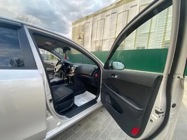 Продаю hyundai i30 2008г, 1,6 классический автомат ✅ отличное внешнее и техническое состояние ✅ пробег родной 177000 км ✅ по кузову без рыжиков ✅ двигатель и коробка в хорошем состоянии ✅ ходовая обслужена полностью ✅ каждые 7000 км замена масла, фильтров, жидкостей ✅электрозеркала, климат контроль, подогрев сидений, парктроники, abs, подушки безопасности все целые, установлена сигнализация centurion ✅ без дтп ✅ зимняя и летняя резина ✅ проверки на любом сто ✅ диагностическая карта готова ✅ цена 820 000 руб. +79494201178 (тг, max)
📞 Звоните: +7(949)4201178 - фотография - 6